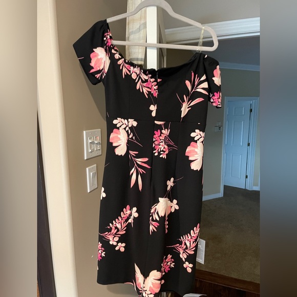 Ladies dress NWT - Picture 2 of 4